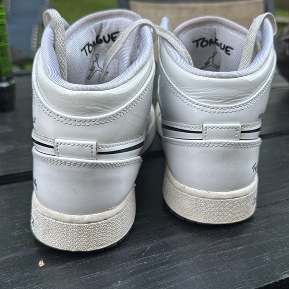 Air Jordan 1 Mid GS “Schematic” Kids 6Y Womens 7/7.5 - Picture 3 of 6